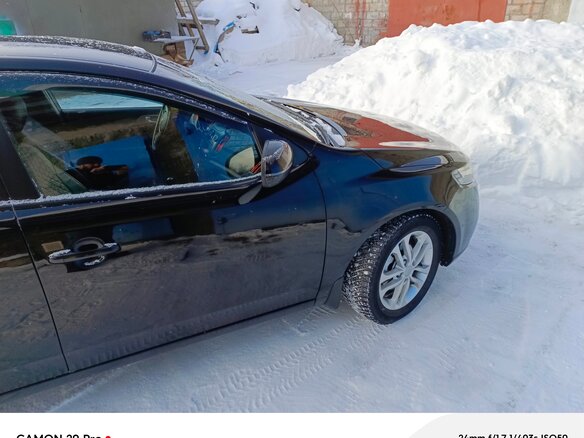 2011 Kia Cerato 6-speed II, чёрный, 850000 рублей - вид 1
