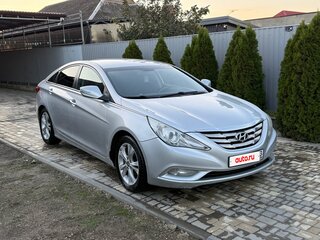 2011 Hyundai Sonata VI (YF), серебристый, 900000 рублей, вид 2