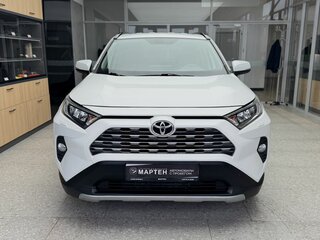 2020 Toyota RAV4 V (XA50), белый, 2639000 рублей, вид 2