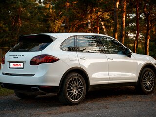 2011 Porsche Cayenne Diesel II (958), белый, 2490000 рублей, вид 3