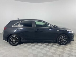 2018 Kia Ceed III, чёрный, 1230000 рублей, вид 4
