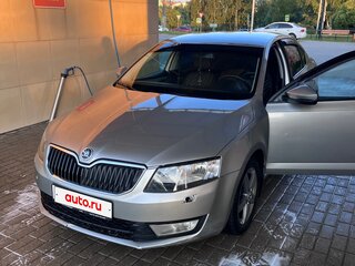 2013 Skoda Octavia III (A7), бежевый, 650000 рублей, вид 2
