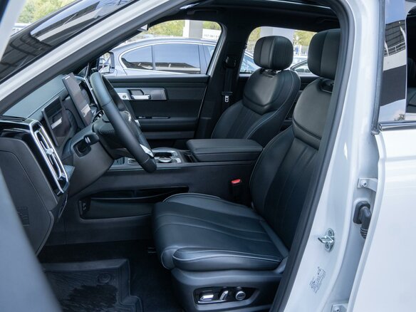 2024 Jaecoo J7 I, белый, 2350000 рублей - вид 12