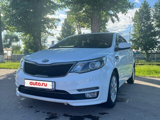 2016 Kia Rio III Рестайлинг, белый, 1110000 рублей, вид 2