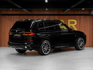 2025 BMW X7 40d I (G07) Рестайлинг, чёрный, 16490000 рублей, вид 5