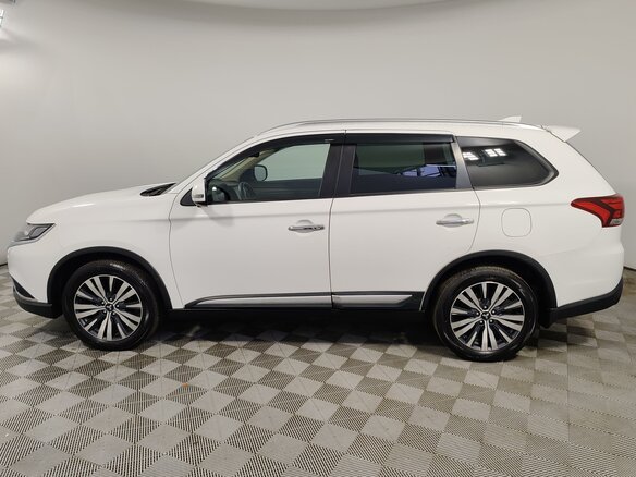 2019 Mitsubishi Outlander III Рестайлинг 3, белый - вид 7