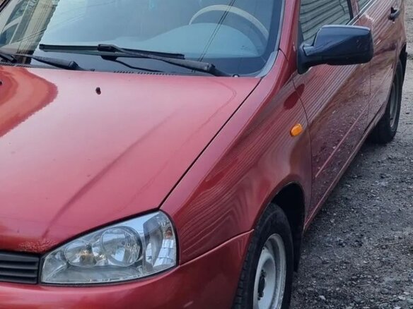 2009 Lada (ВАЗ) Kalina I, красный, 200000 рублей