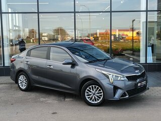 2021 Kia Rio IV Рестайлинг, серый, 1636000 рублей, вид 3