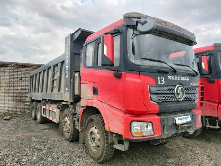 2023 Shacman (Shaanxi) SX3318, красный, 4132000 рублей, вид 2