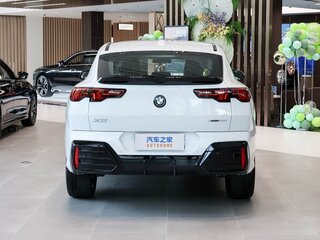 2025 BMW X2 sDrive25i II (U10), белый, 5745000 рублей, вид 5