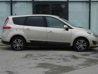 2009 Renault Scenic III, бежевый, 850000 рублей, вид 4