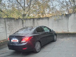 2013 Hyundai Solaris I, чёрный, 400000 рублей, вид 2