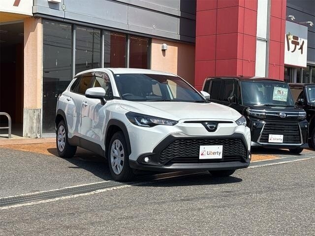 Открыть фотографии: Toyota Corolla Cross I