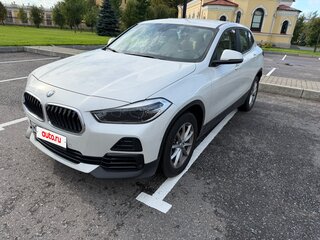 2021 BMW X2 sDrive18i I (F39), белый, 3700000 рублей, вид 1