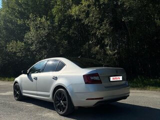 2018 Skoda Octavia III (A7) Рестайлинг, серебристый, 2100000 рублей, вид 5