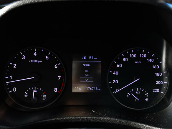 2019 Hyundai Solaris II, серебристый, 870000 рублей - вид 8