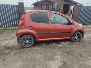 2009 Peugeot 107 I Рестайлинг, оранжевый, 350000 рублей, вид 2