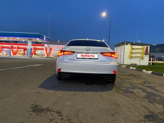 2018 Lexus IS 300 III Рестайлинг, белый, 2830000 рублей, вид 5