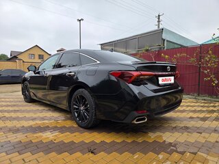 2022 Toyota Avalon V Рестайлинг, чёрный, 3250000 рублей, вид 5