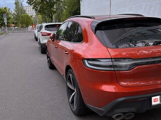 2021 Porsche Macan S I Рестайлинг 2, оранжевый, 7350000 рублей, вид 3