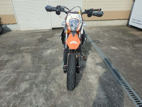 2013 KTM 690 SMC R, оранжевый, 650000 рублей, вид 4