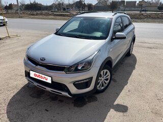 2019 Kia Rio X-Line IV, серебристый, 1370000 рублей, вид 3