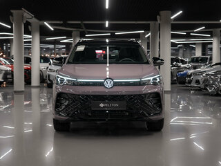 2026 Volkswagen Tiguan L Pro III (China Market), серый, 4950000 рублей, вид 3
