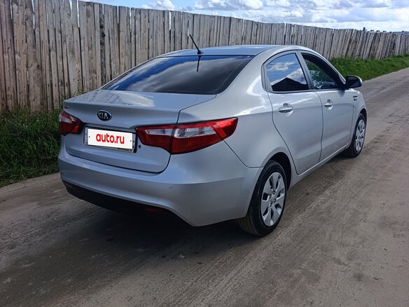 2015 Kia Rio III, серый - вид 2