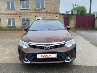 2017 Toyota Camry VII (XV50) Рестайлинг 2, коричневый, 1800000 рублей, вид 2