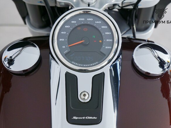 2018 Harley-Davidson Sport Glide, красный, 1499000 рублей - вид 11