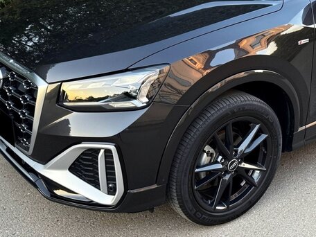 2023 Audi Q2 L 35 TFSI I Рестайлинг, серый, 1890000 рублей, вид 5
