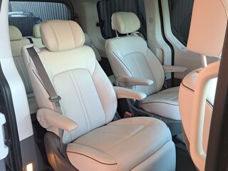 2023 Hyundai Staria I, чёрный, 6050000 рублей, вид 3