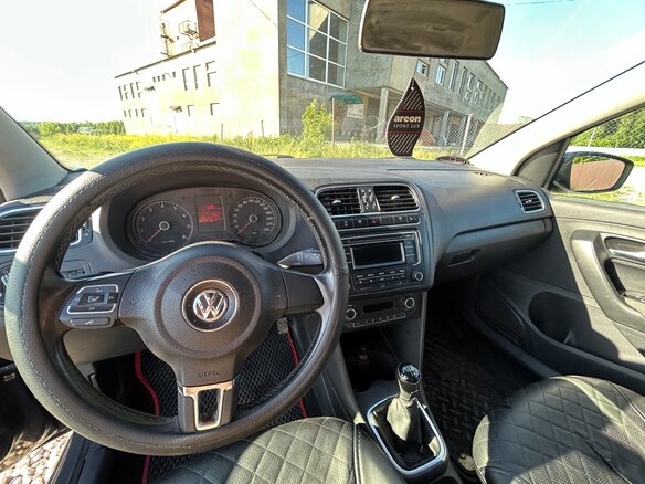 2013 Volkswagen Polo V, серый, 600000 рублей - вид 6