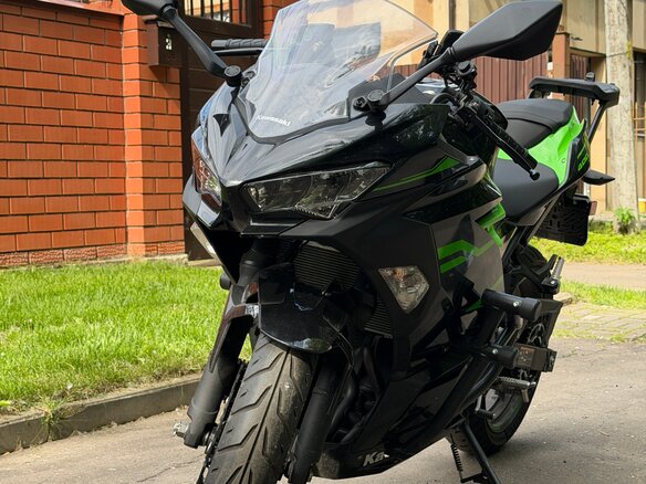 2020 Kawasaki Ninja 400, зелёный, 680000 рублей - вид 8