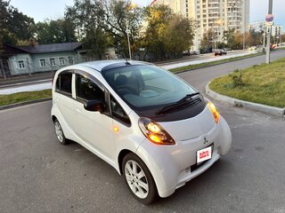 2008 Mitsubishi i, белый, 448000 рублей, вид 1