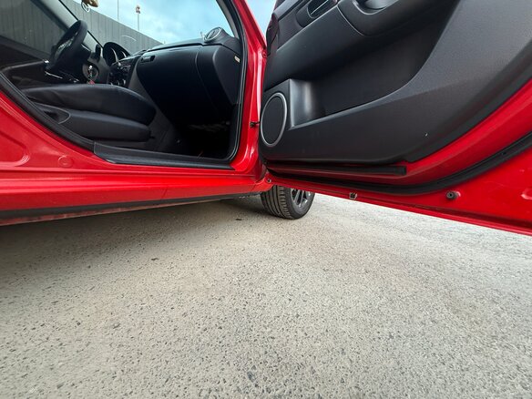 2008 Mazda 3 I (BK) Рестайлинг, красный, 530000 рублей - вид 12