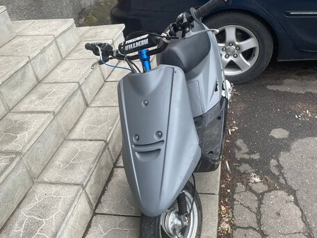2004 Yamaha Jog, серебристый, 45000 рублей, вид 1