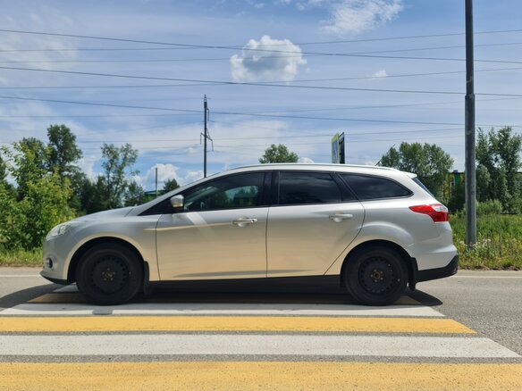 2012 Ford Focus III, серебристый, 750000 рублей - вид 2