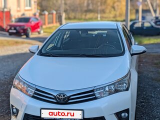 2014 Toyota Corolla XI (E160, E170, E180), белый, 1350000 рублей, вид 1