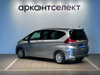 2016 Honda Freed II, серебристый, 1441000 рублей, вид 4