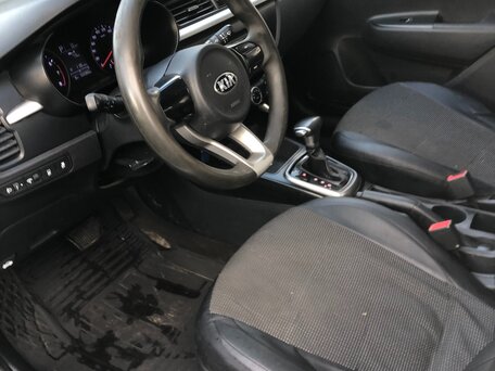 2019 Kia Rio IV, белый, 615000 рублей, вид 5