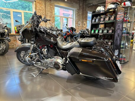 2019 Harley-Davidson CVO Street Glide, серый, 2950000 рублей, вид 5