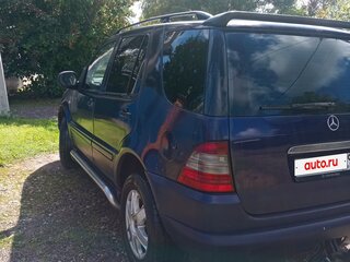 2000 Mercedes-Benz M-Класс 270 I (W163), синий, 500000 рублей, вид 4