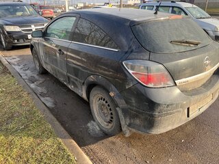 2007 Opel Astra GTC H Рестайлинг, чёрный, 220000 рублей, вид 3