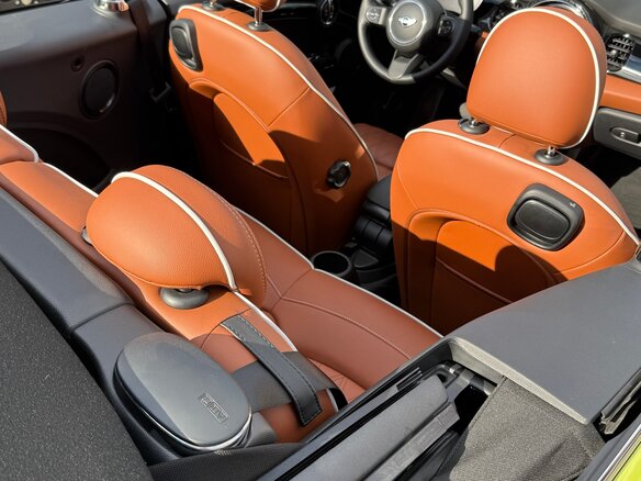 2021 Mini Cabrio Cooper S III Рестайлинг 2, зелёный, 3990000 рублей - вид 29