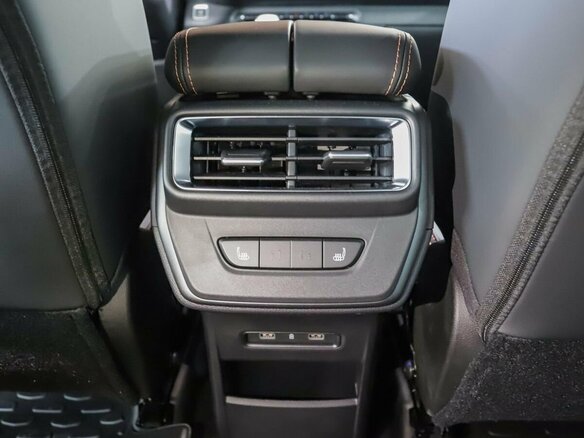 2026 Geely Okavango I Рестайлинг, серый, 3993990 рублей - вид 15