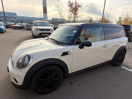 2012 Mini Clubman Cooper I Рестайлинг, белый, 940000 рублей, вид 2