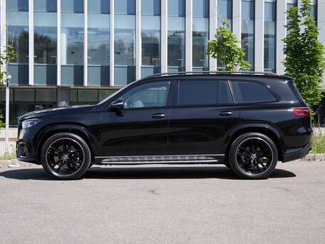 2026 Mercedes-Benz GLS 450 II (X167) Рестайлинг, чёрный, 16500000 рублей, вид 3
