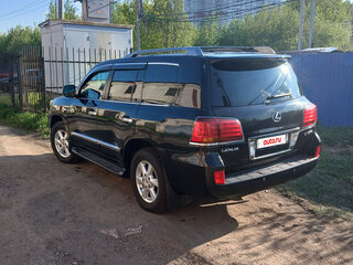 2008 Lexus LX 570 III, чёрный, 2300000 рублей, вид 3