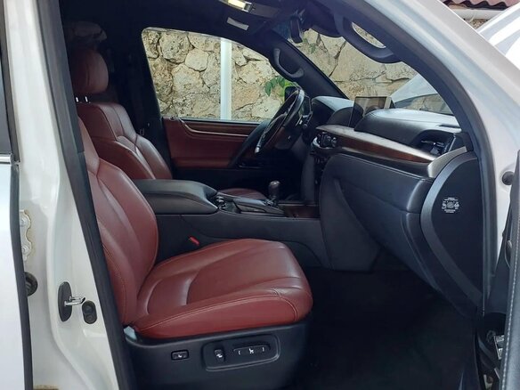 2020 Lexus LX Arctic Trucks 450d AT35 III Рестайлинг 2, белый, 11000000 рублей - вид 9
